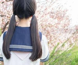稚乖画册 – 赤西夜夜的麻衣学姐，定制写真中的微妙意味