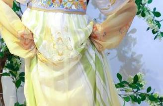 绮梦摄影 – 蔡蔡教室：高清镜头下的学习与玩乐