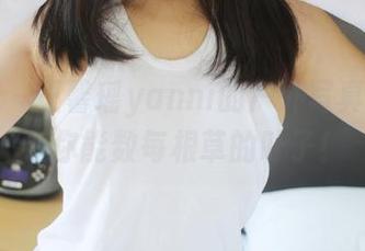 美媛馆 – 王馨瑶yanni的户外写真，高清到你能数每根草的叶子！
