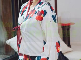 花漾show – 这袜子！张思允Nice的写真合集中，炸裂的萌点在这里