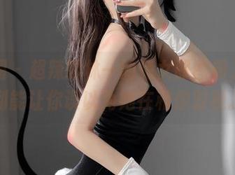 微密圈 – 超辣的林一的兔女郎图册，高清到能让你误以为她在和你对视。