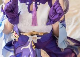 里见年一的私拍秀，奶牛少女带给我的奇特不和谐…